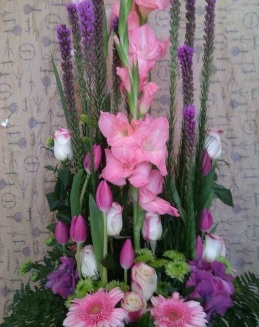 Floristería Hedu arreglo florar con tulipanes